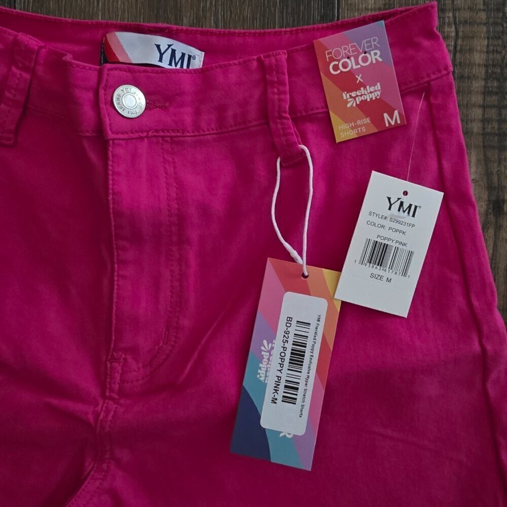 YMI Forever Color Woman's Shorts Poppy Pink NWT Medium - Picture 3 of 7